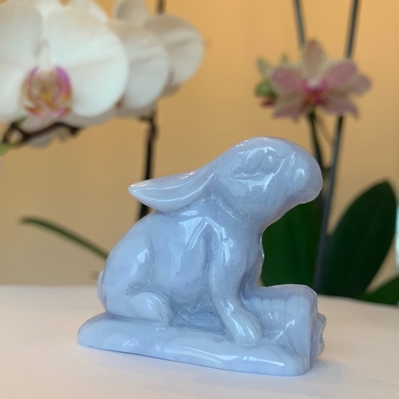 blue lace agate carved rabbit figurine Other - Blue Lace Agate Carved Rabbit Chinese Zodiac Gemstone Animal Carving Bunny 2"